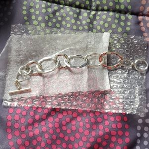 Link toggel bracelet